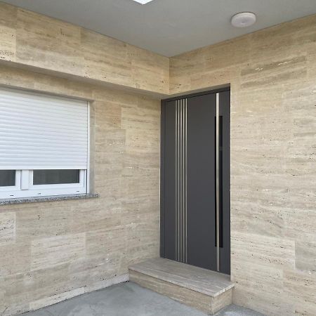 Rozi Apartments ซาเกร็บ ภายนอก รูปภาพ